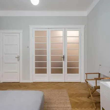 Lejlighed Exquisite Art Deco 2br Prime Location *