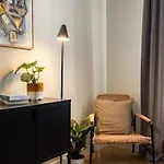 Exquisite Art Deco 2br Prime Location Bucareste