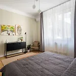 Exquisite Art Deco 2br Prime Location * Bucareste