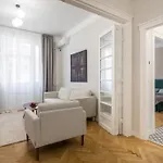 Exquisite Art Deco 2br Prime Location Bucareste