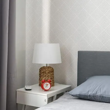 Exquisite Art Deco 2br Prime Location *