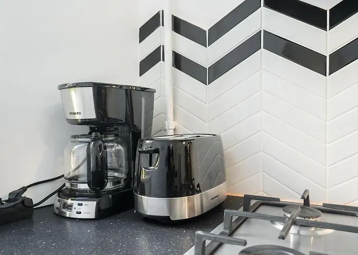 شقة Exquisite Art Deco 2br Prime Location *