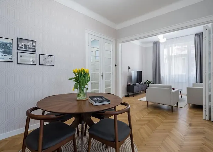 Appartement Exquisite Art Deco 2br Prime Location