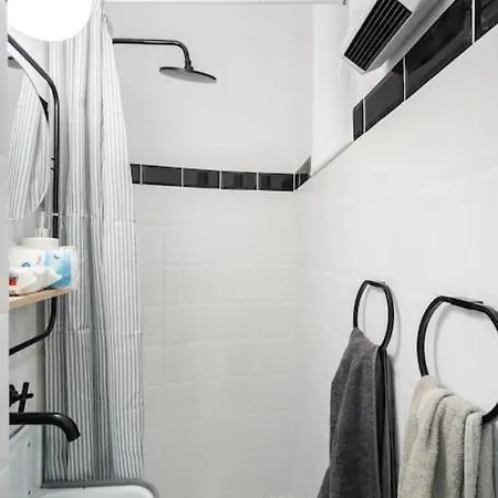 Exquisite Art Deco 2br Prime Location Bucharest