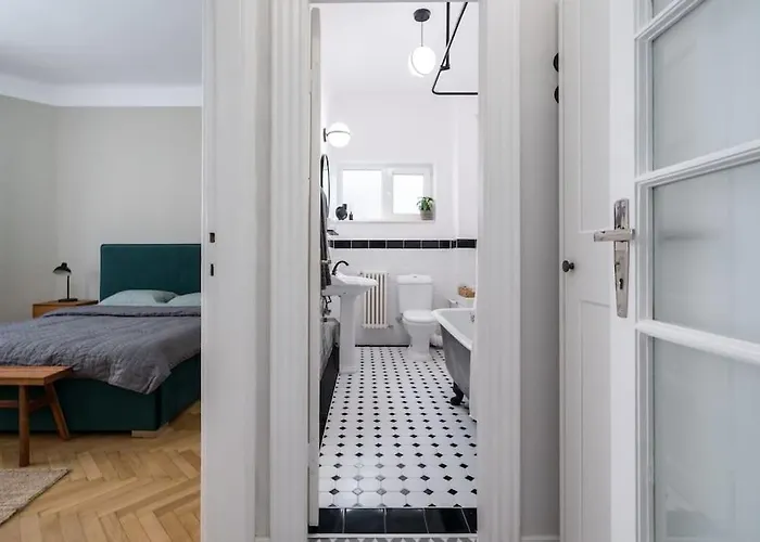 Exquisite Art Deco 2br Prime Location * Бухарест